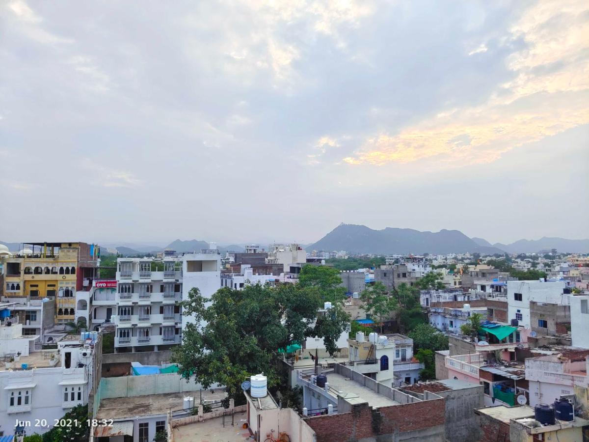 The Rustic Monk Hostel Udaipur Exterior foto