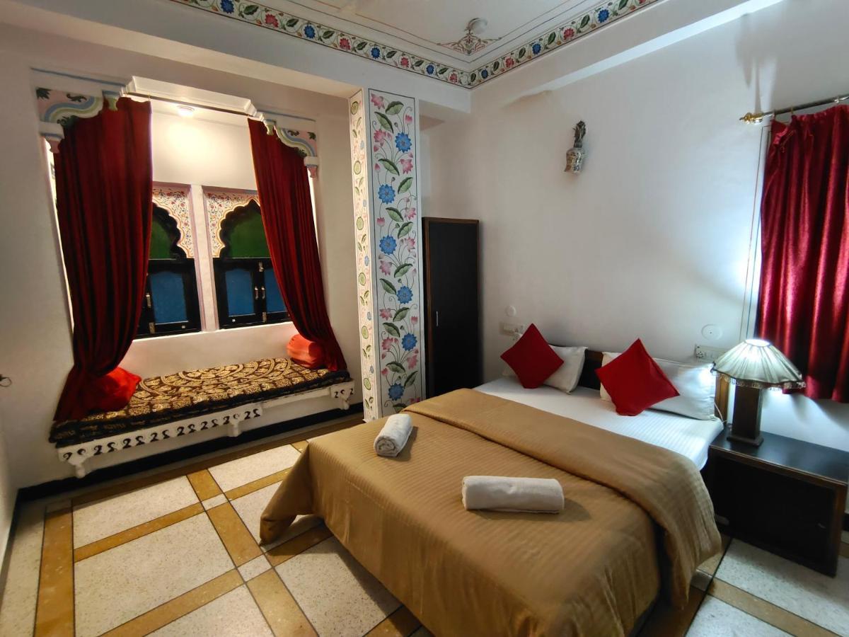 The Rustic Monk Hostel Udaipur Exterior foto