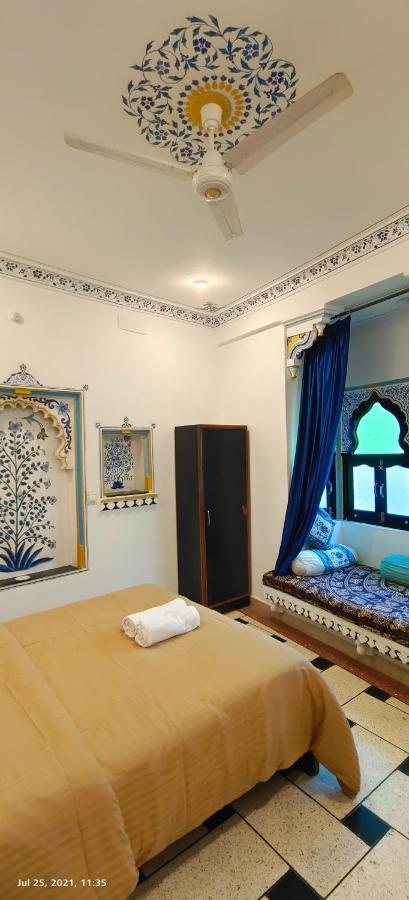 The Rustic Monk Hostel Udaipur Exterior foto