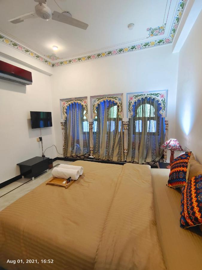 The Rustic Monk Hostel Udaipur Exterior foto