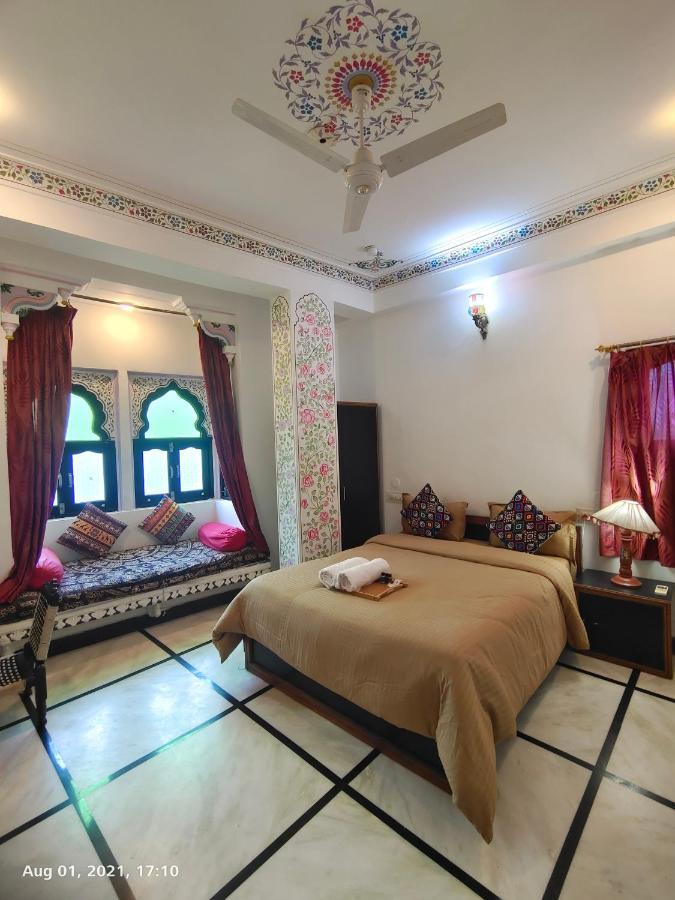 The Rustic Monk Hostel Udaipur Exterior foto