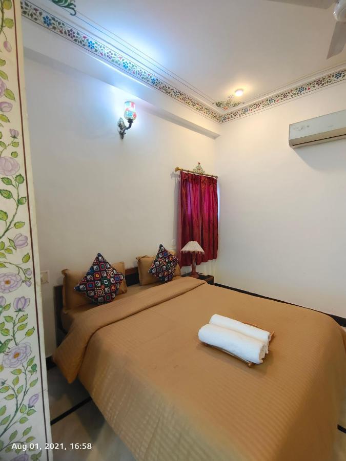 The Rustic Monk Hostel Udaipur Exterior foto