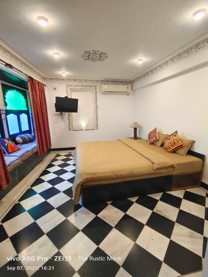 The Rustic Monk Hostel Udaipur Exterior foto