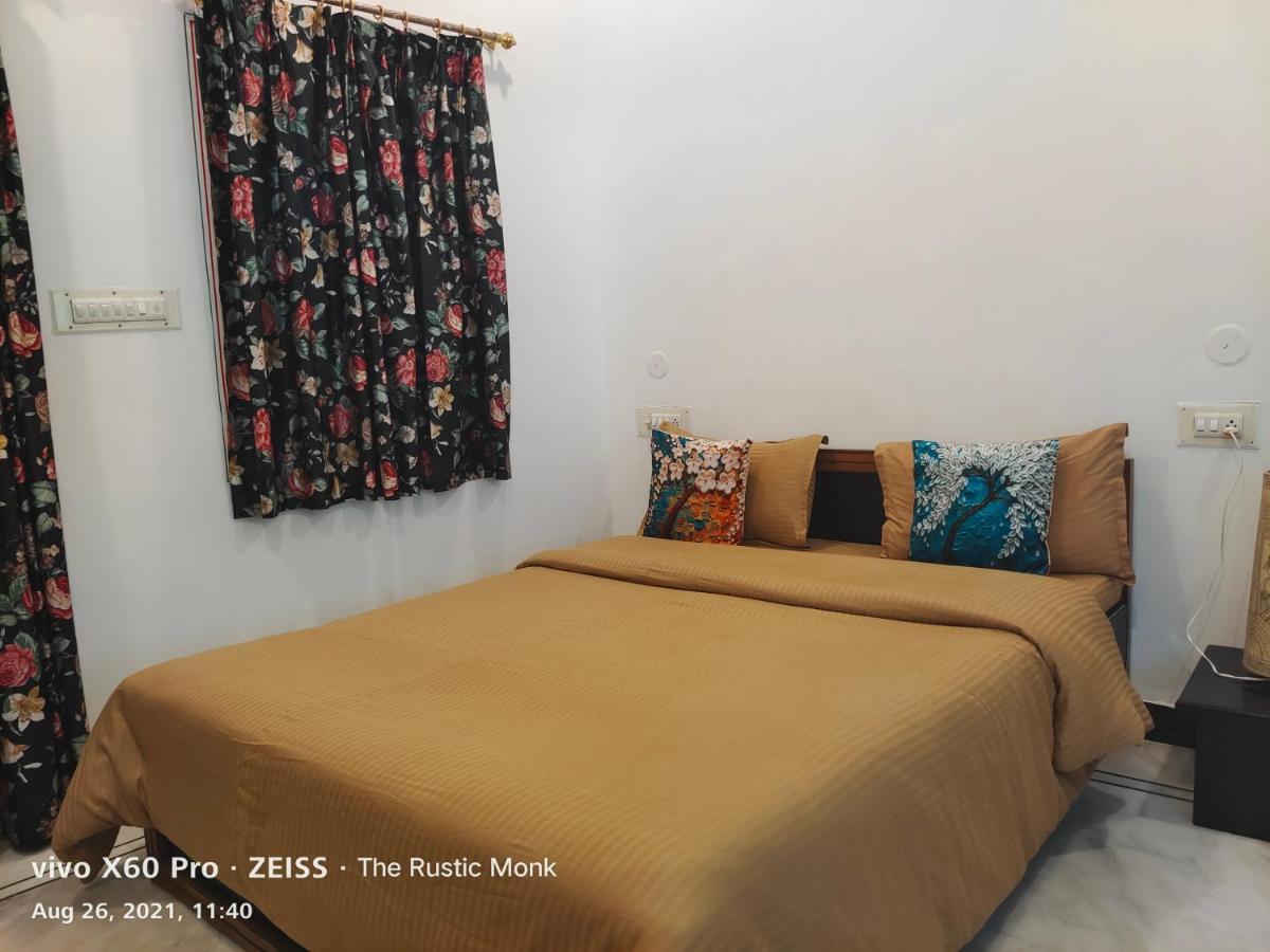The Rustic Monk Hostel Udaipur Exterior foto