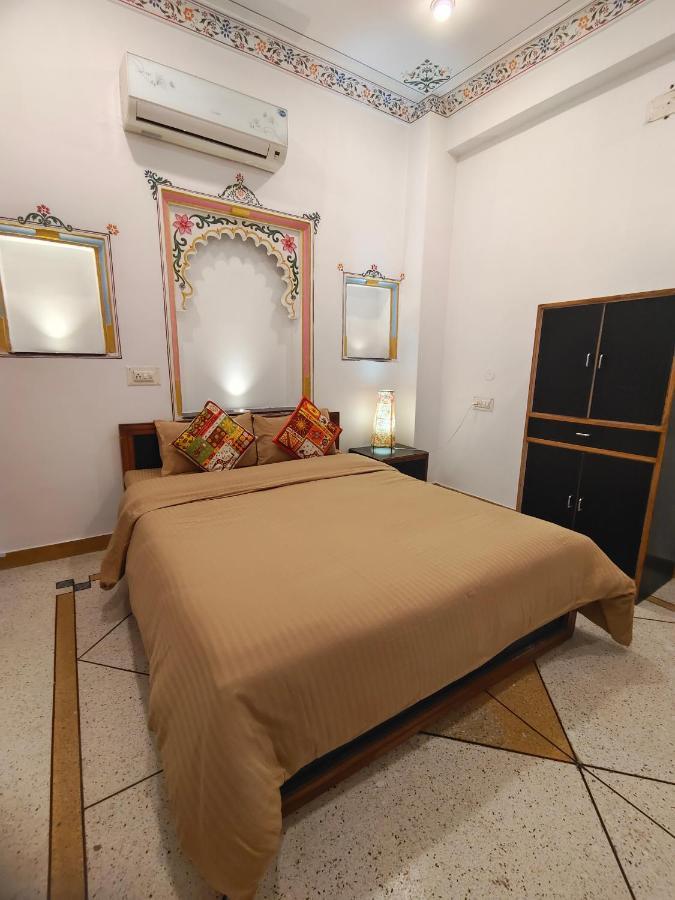 The Rustic Monk Hostel Udaipur Exterior foto